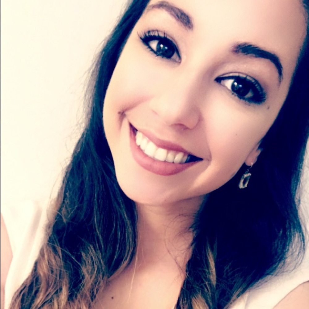 Meet your Posher, Adriana