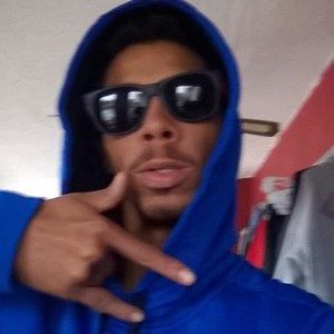 Meet your Posher, Eli