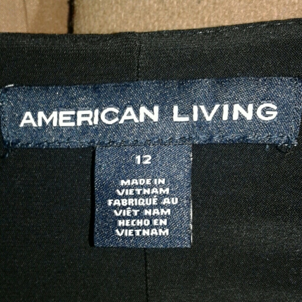 WOMEN'S AMERICAN LIVING NEW