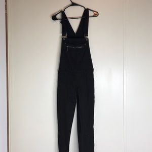 boohoo overalls
