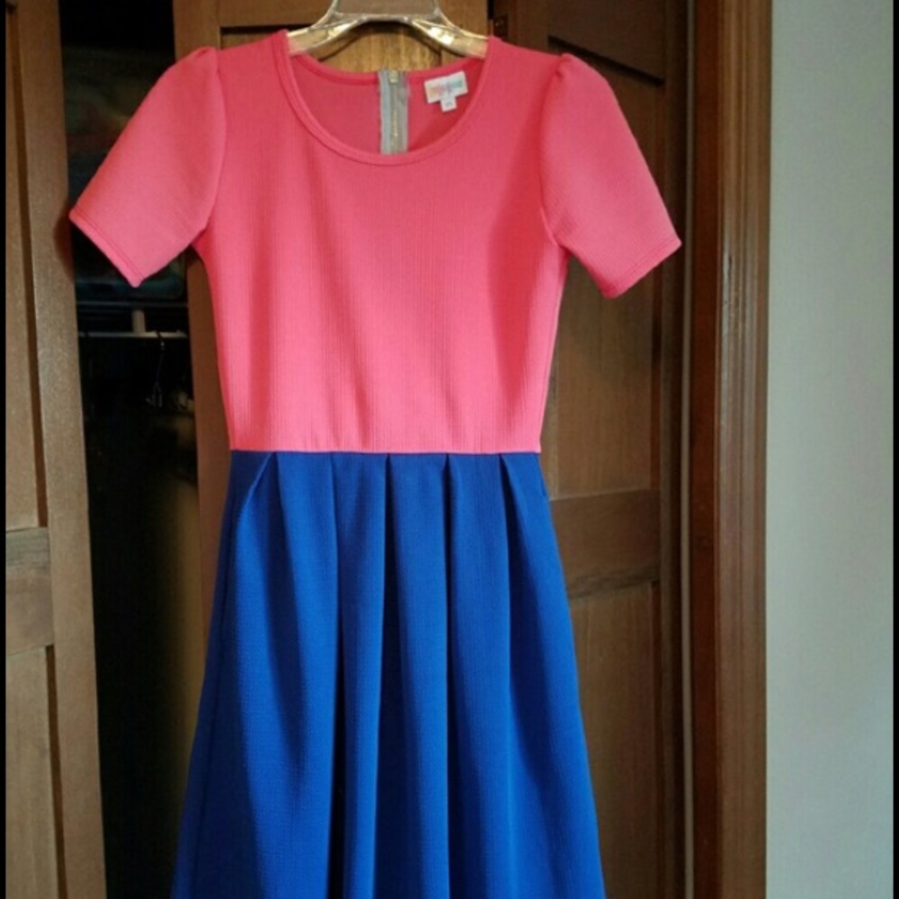 LuLaRoe XS Amelia
