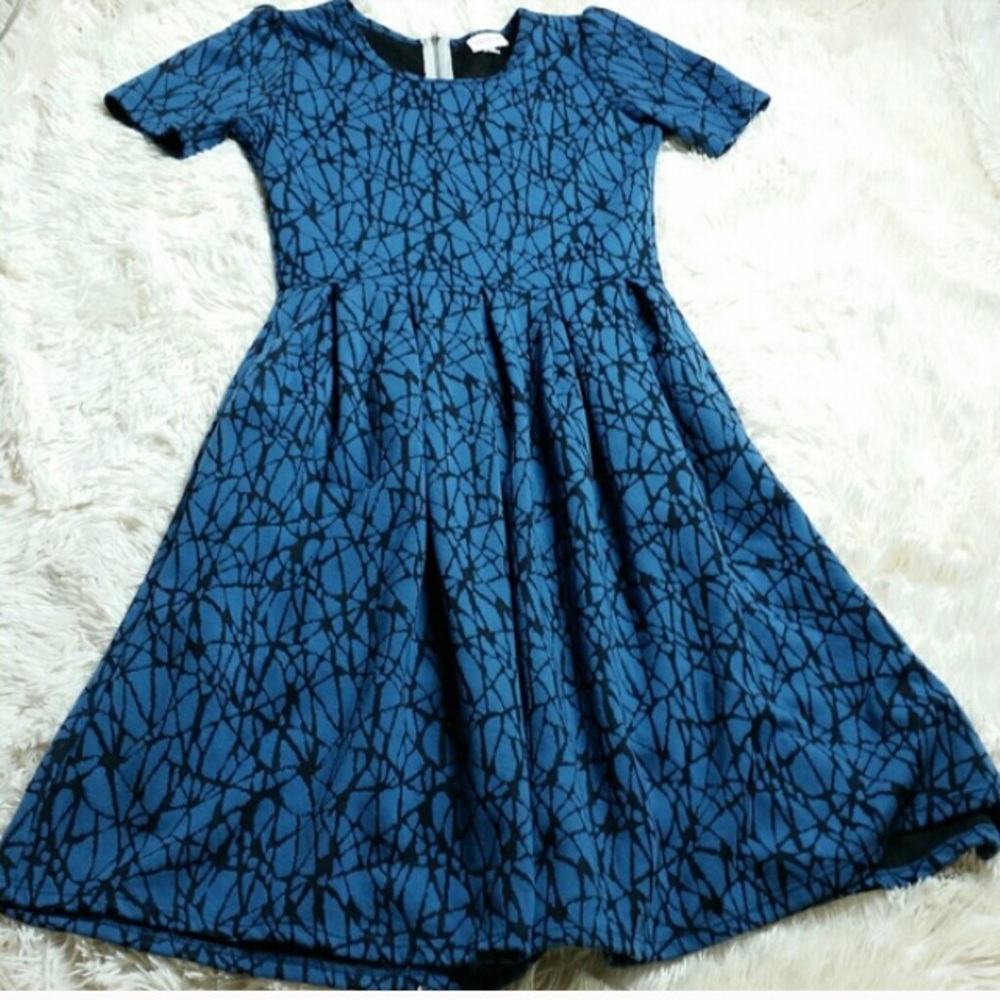 LuLaRoe Amelia dress