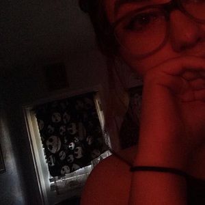 Meet your Posher, Leanna