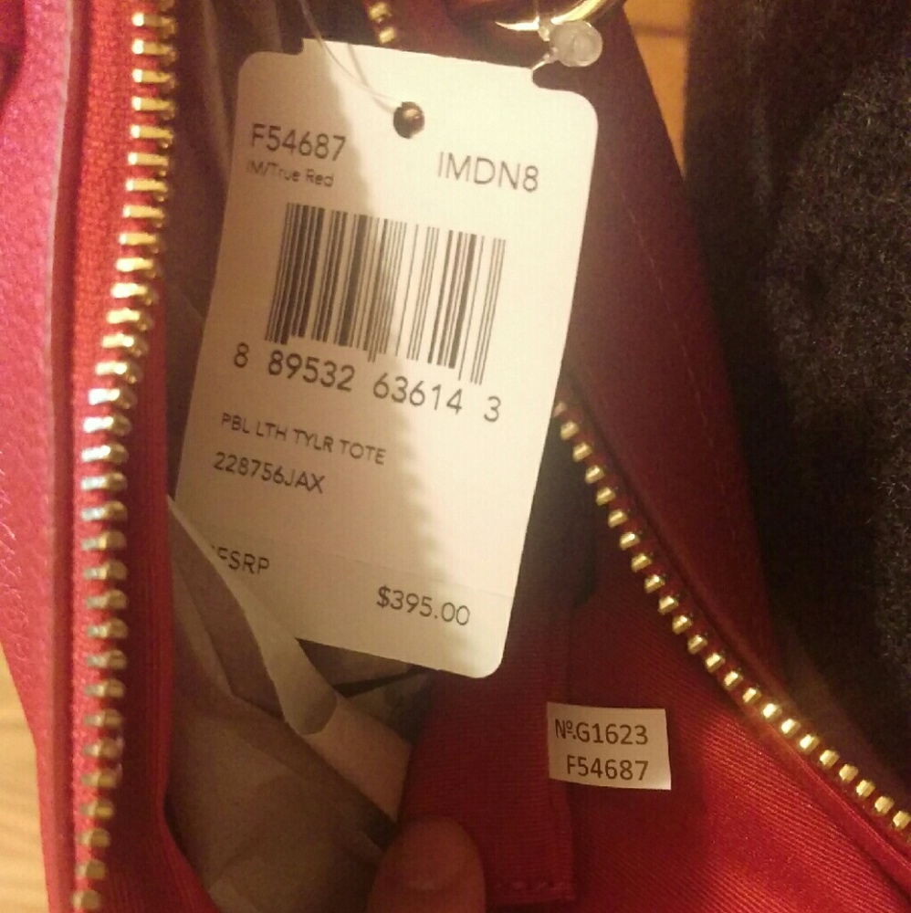 SALE Coach leather purse 100% authentic red - Picture 3 of 4
