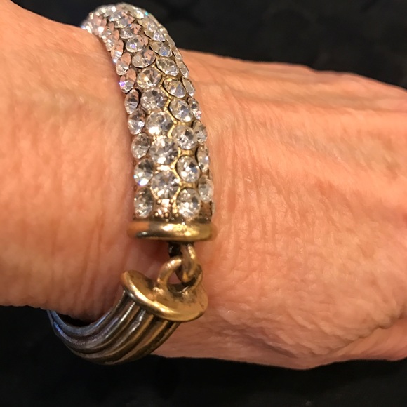 2 costume gold bling bracelets New - Picture 4 of 4