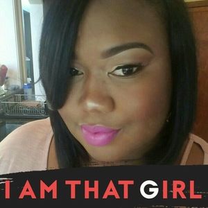 Meet your Posher, Alicia