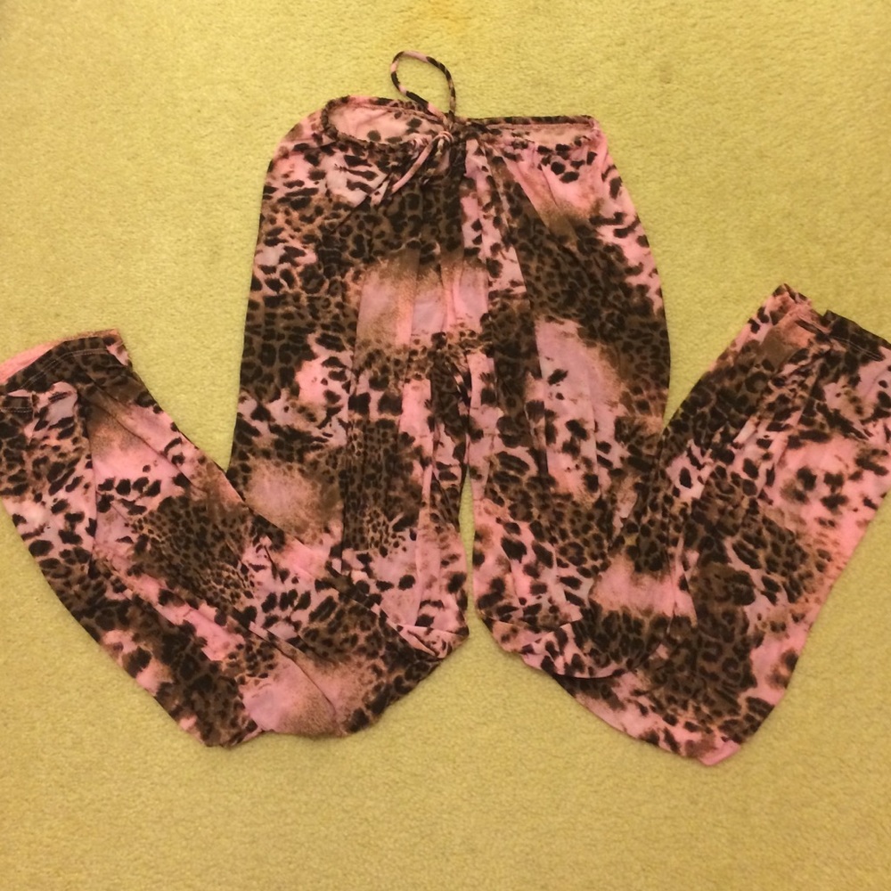 Swim cover up bottoms. M