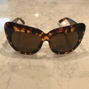 House of Harlow sunglasses
