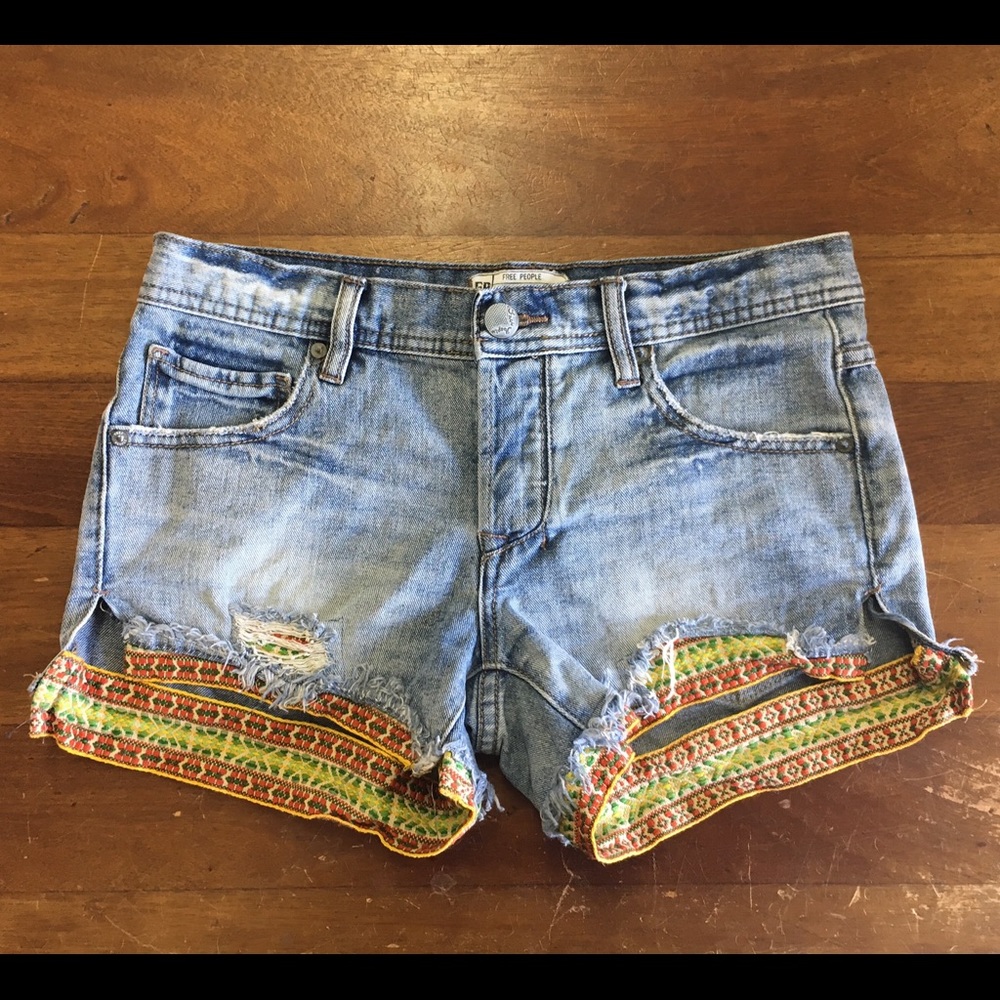✨ One Of A Kind✨Free People Shorts ✨
