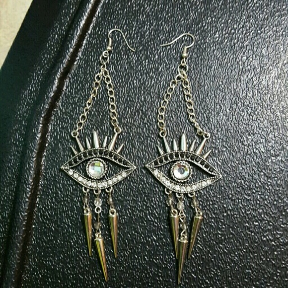 Necklace with earings - Picture 2 of 3