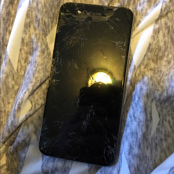 iPhone 6 Plus - Picture 1 of 2