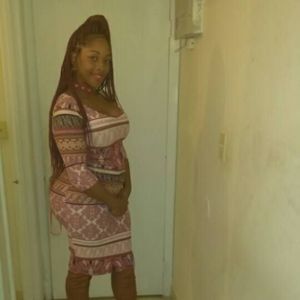 Meet your Posher, Uneek