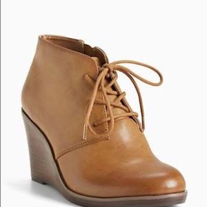 Lace up bootie wide width
