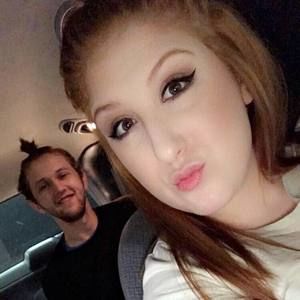 Meet your Posher, Tonya