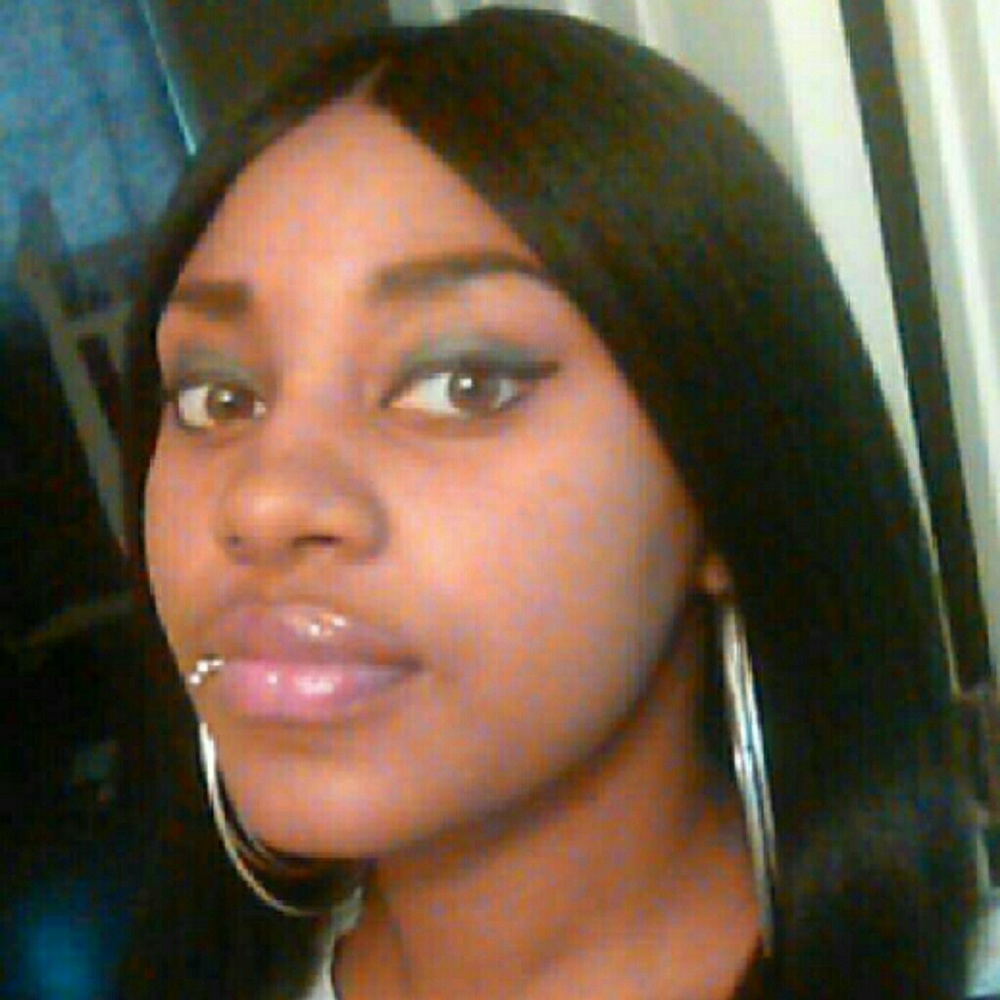 Meet your Posher, X'aviera