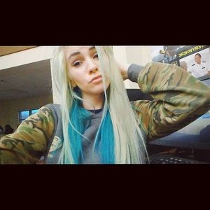 Meet your Posher, Breanna