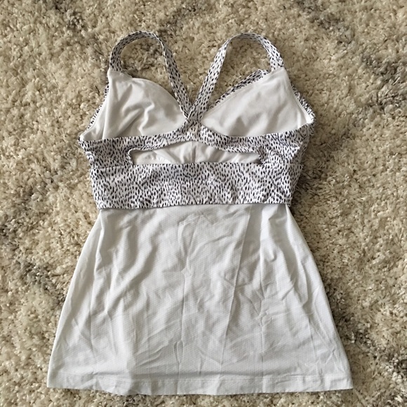 🍋 Lululemon Wrap It Up Tank - Picture 3 of 4