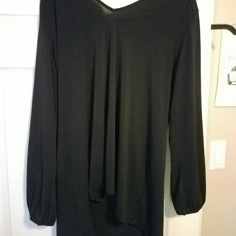 Nwt express blouse vneck.