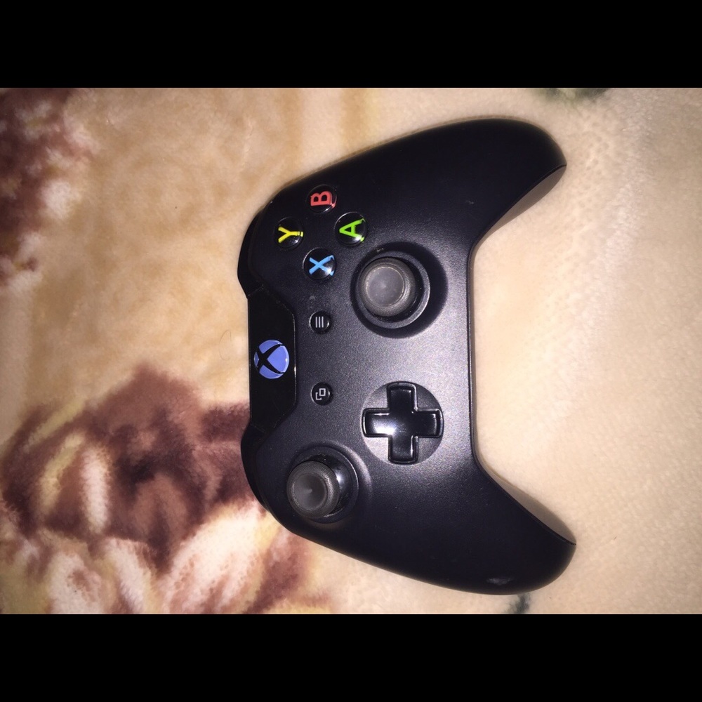 XBOX ONE - Picture 3 of 4