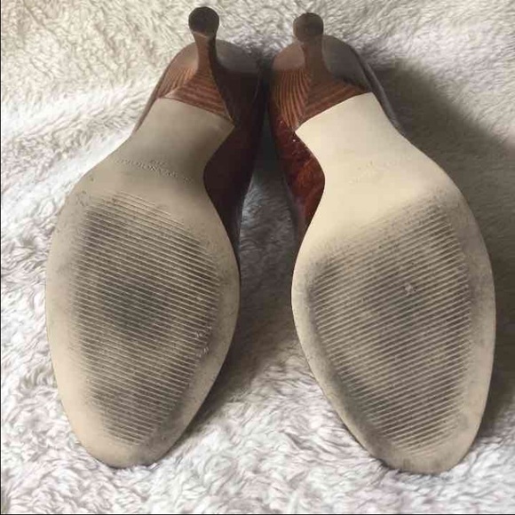 Heels - Picture 2 of 4