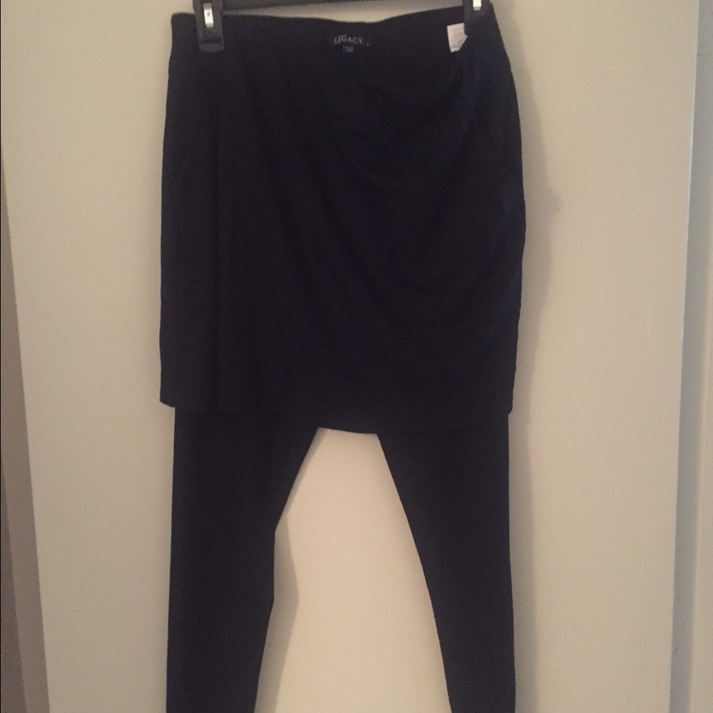 Skirted legging