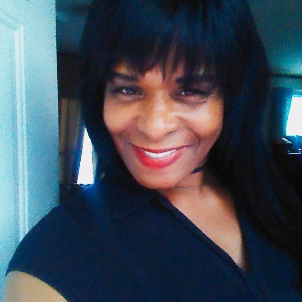 Meet your Posher, Tina