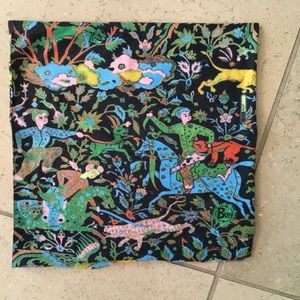 Black and multi Buff