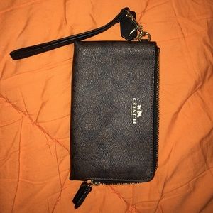 Never use Coach wallet!