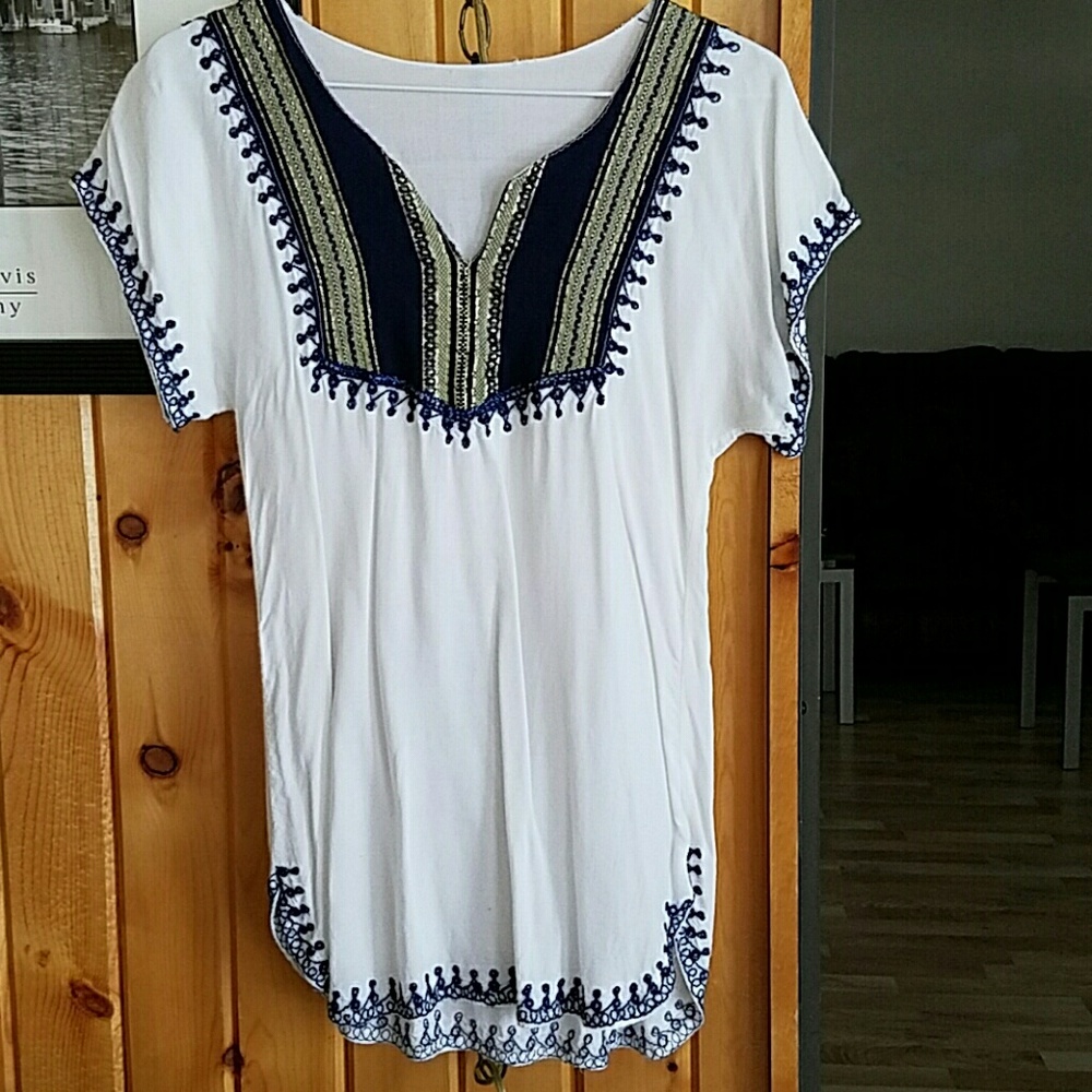 Tunisian ethnic top