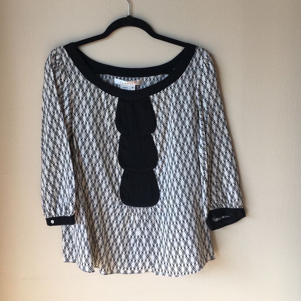 Studio M - Blouse Size Medium