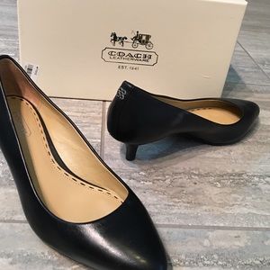 Coach pumps