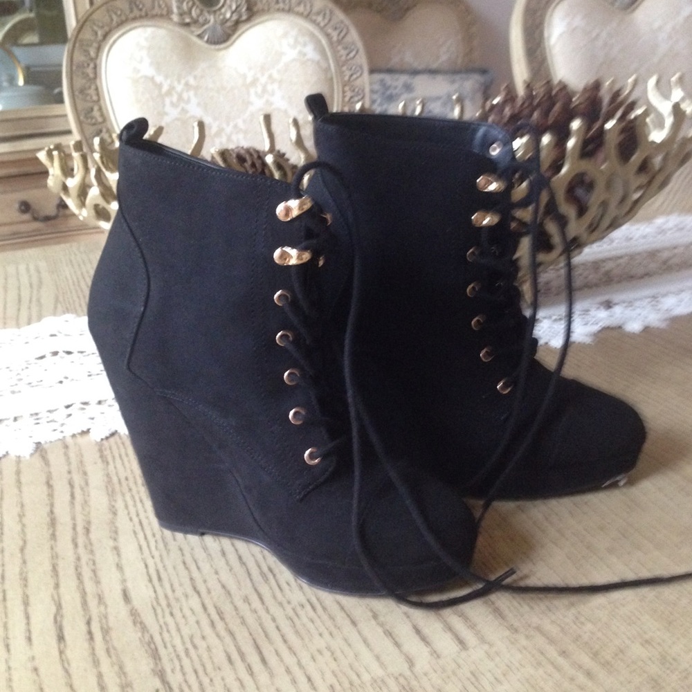 Forever 21 wedge bootie