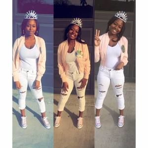 Meet your Posher, Adoree