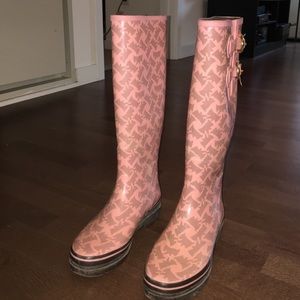 Pink Juicy Couture rain boots