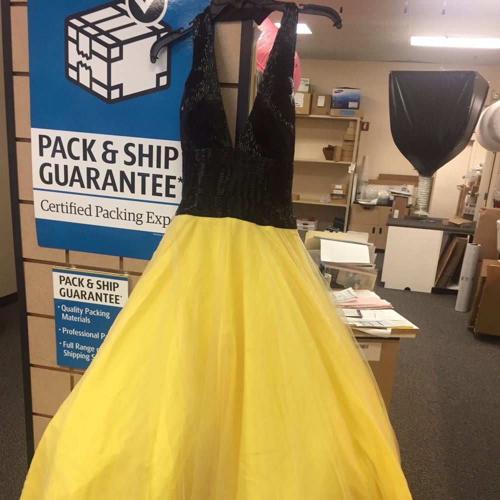 Meet your Posher, Cierra