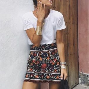 ISO embroidered mini skirt!!