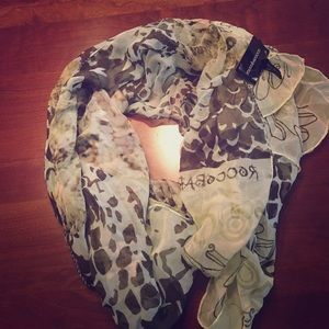 Brand new Beautiful 100% silk scarf from Italy