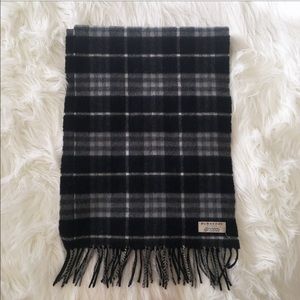 BURBERRY Cashmere Scarf