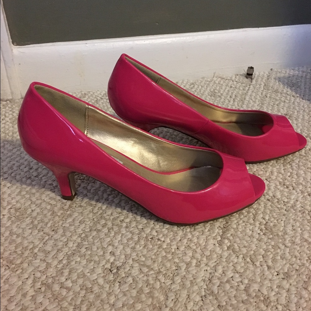 Pink open toe pumps - Picture 2 of 3