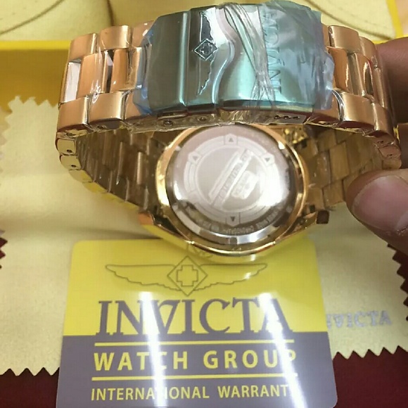 NWT $1,600 18k Gold Reserve Chronograph Men Watch - Picture 3 of 4