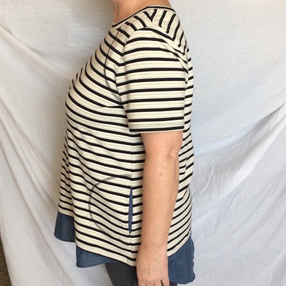 LOGO Black/White Striped Top - Picture 2 of 4