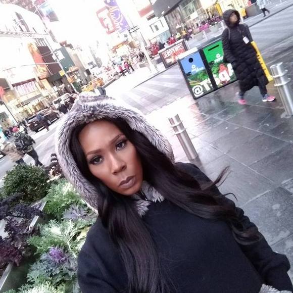 Meet your Posher, Seannette - Picture 1 of 1