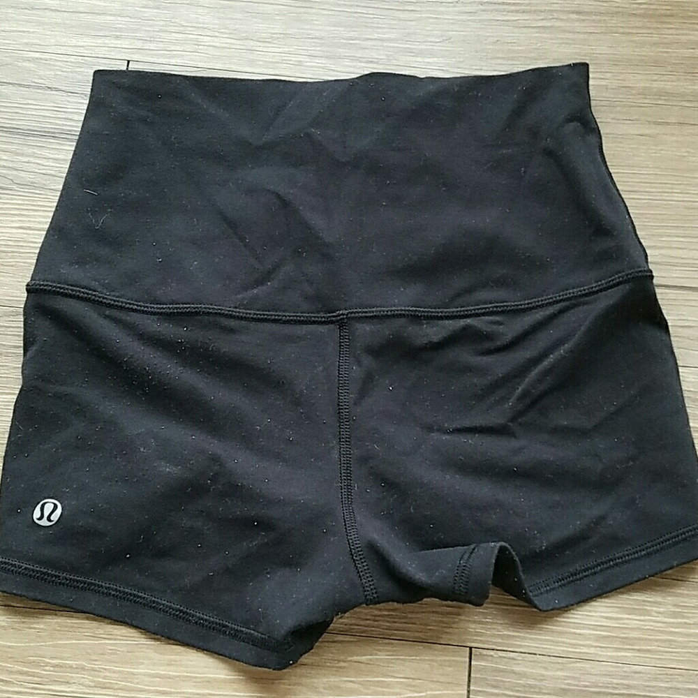 Lululemon black high rise tight shorts