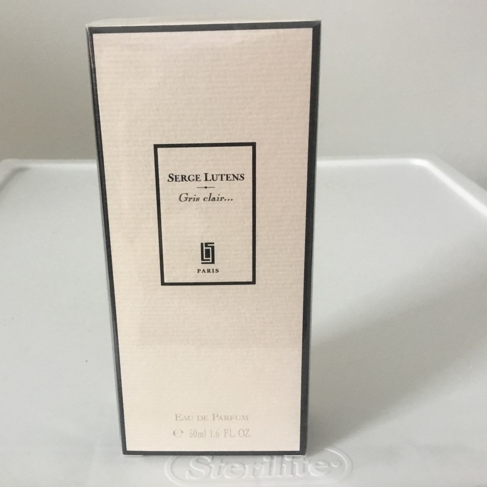 Serge Lutens Gris Clair