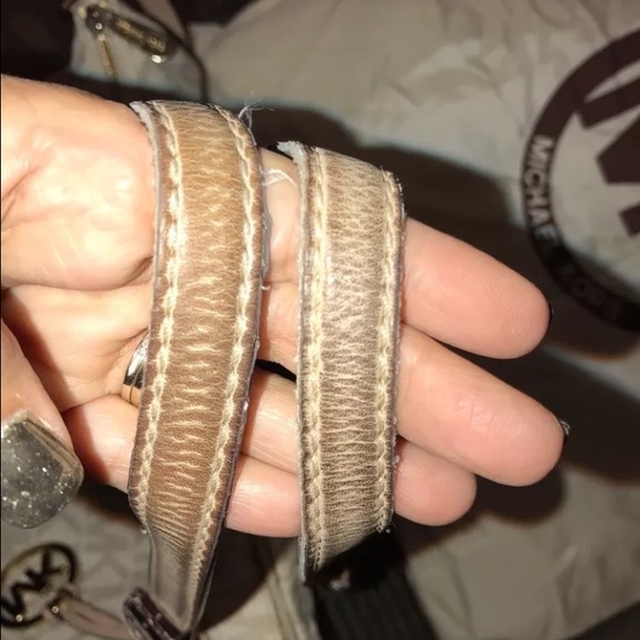 Michael Kors Jet Set Vanilla Multifunction Satchel - Picture 3 of 4