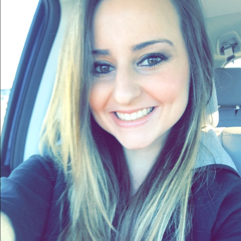 Meet your Posher, Caroline