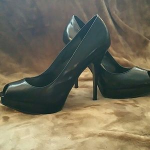 Black open toe pumps