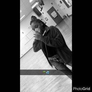 Meet your Posher, Chrishaya