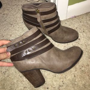 Madden girl boots (size 7.5) warn 3 times.