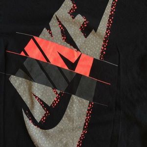 Men's size small NIKE t-shirt